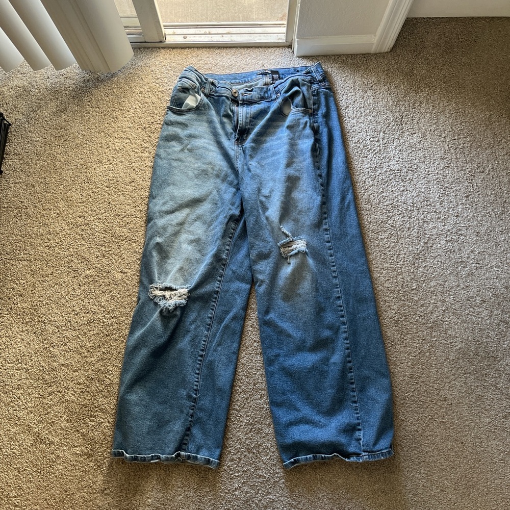 vintage blue baggy jeans| $30
